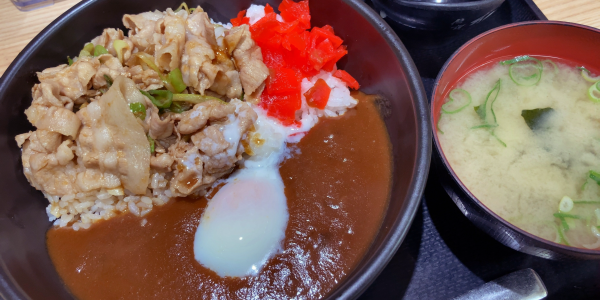 ���ʃX�^�~�i�J���[���͂񏭂Ȃ߁E�����X�`���B